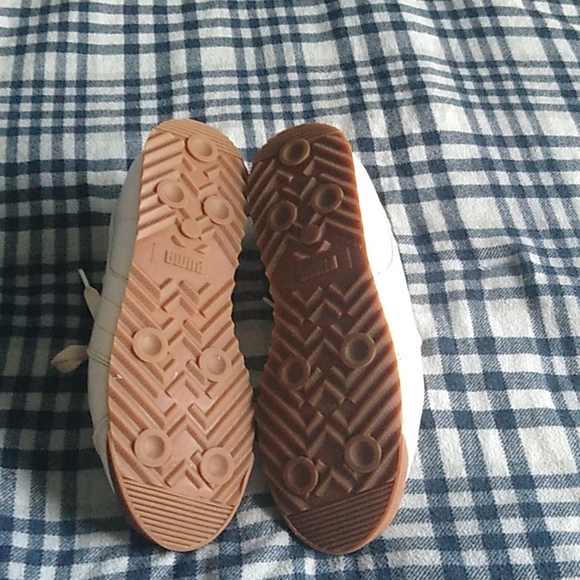 Pumas Roma white leather tennis shoes - Picture 3 of 4